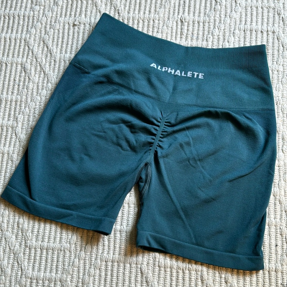 Alphalete Amplify Seamless Scrunch Shorts Teal Size S